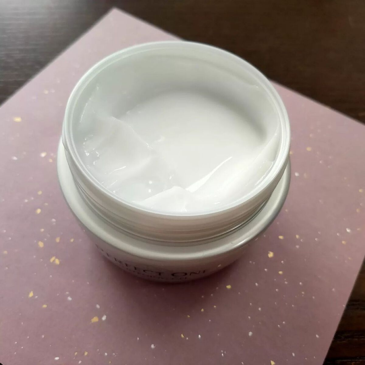 パーフェクトワン 薬用ホワイトニングジェル/パーフェクトワン/オールインワン化粧品を使ったクチコミ(4枚目)