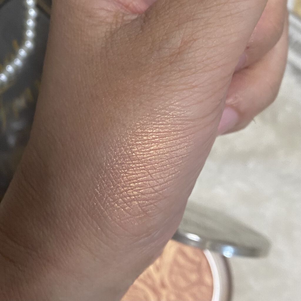 ディオールスキン ミネラル ヌード ルミナイザー パウダー ＜サマー デューン＞ 002 ピーチ デューン（生産終了）/Dior/プレストパウダーを使ったクチコミ（3枚目）