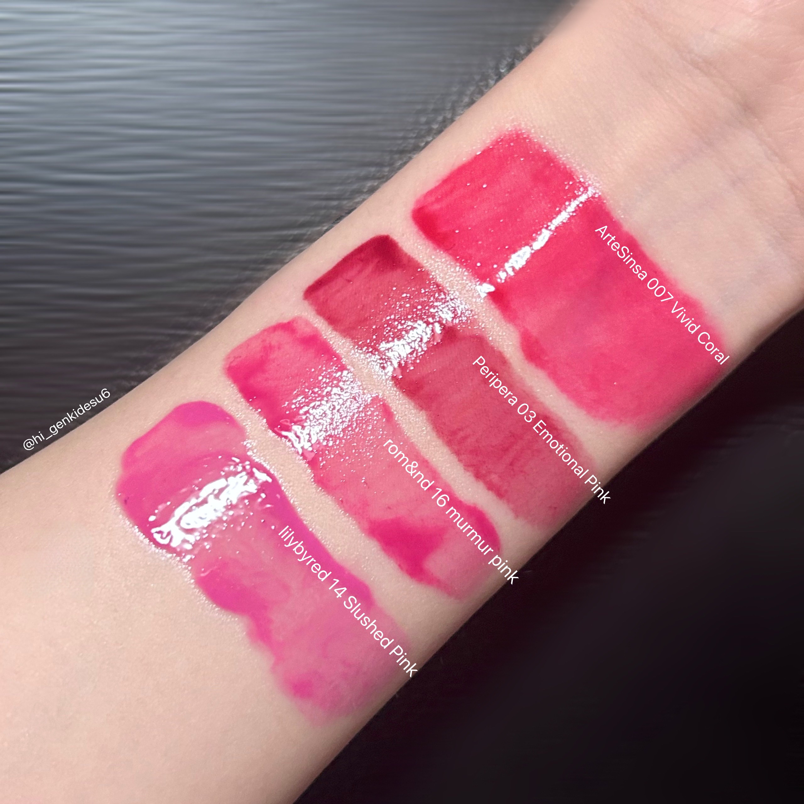 Glassy Layer Fixing Tint/lilybyred/口紅を使ったクチコミ（2枚目）