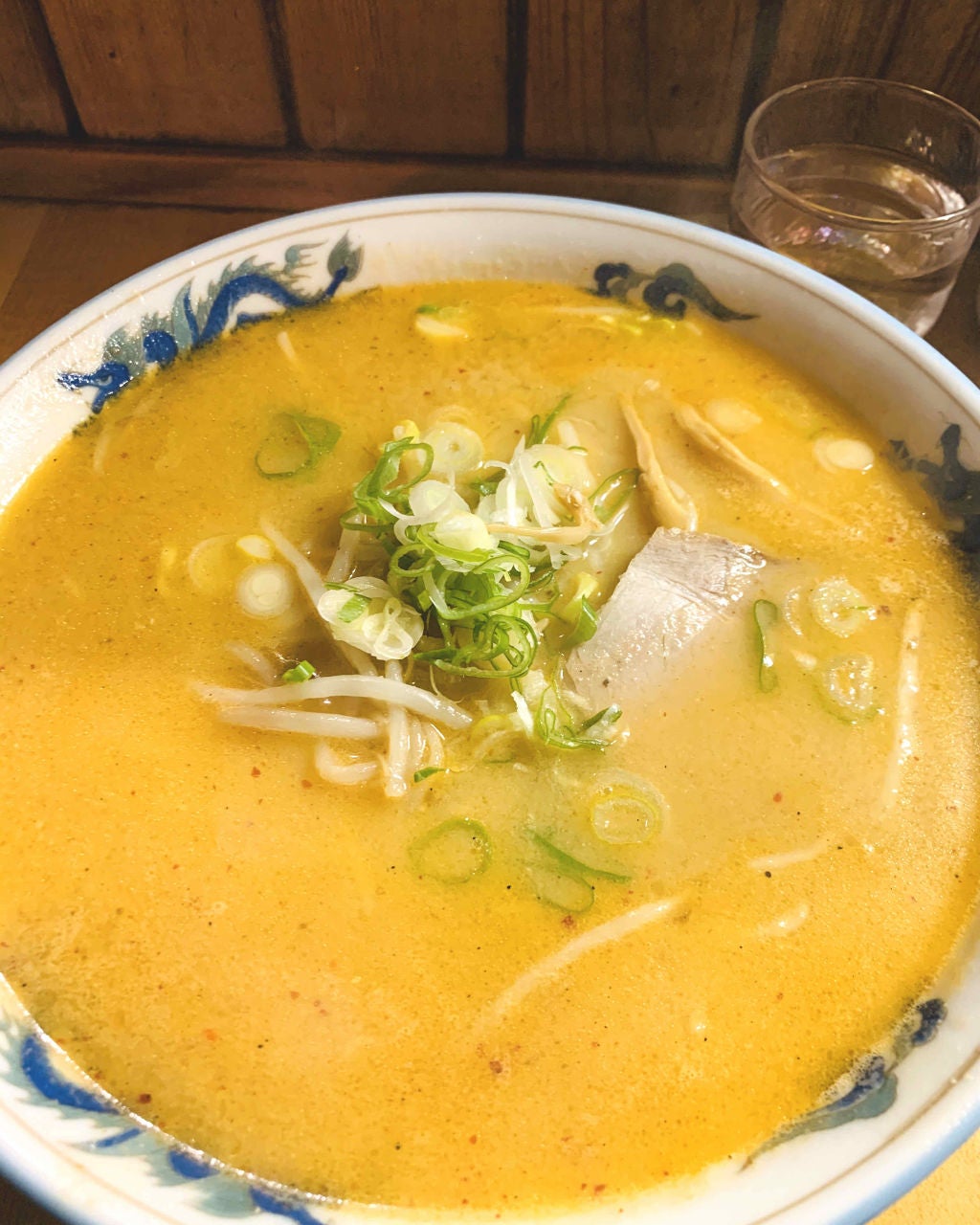ひろろん  on LIPS 「🌸飯テロ😂🌸久しぶりに食べた名水ラーメン。めっちゃ美味しかった..」(2枚目)