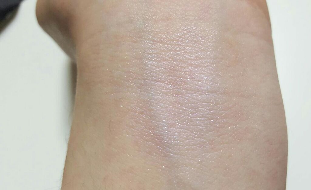 エッセンスイン アイシャドウ/DHC/リキッドアイシャドウを使ったクチコミ(4枚目)