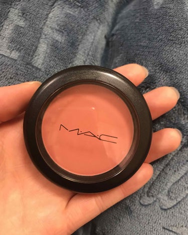 
MAC シアトーンブラッシュ ピーチです！

すごく可愛い色のチークです🥰

ほどよい発色でおすすめ⭐️
