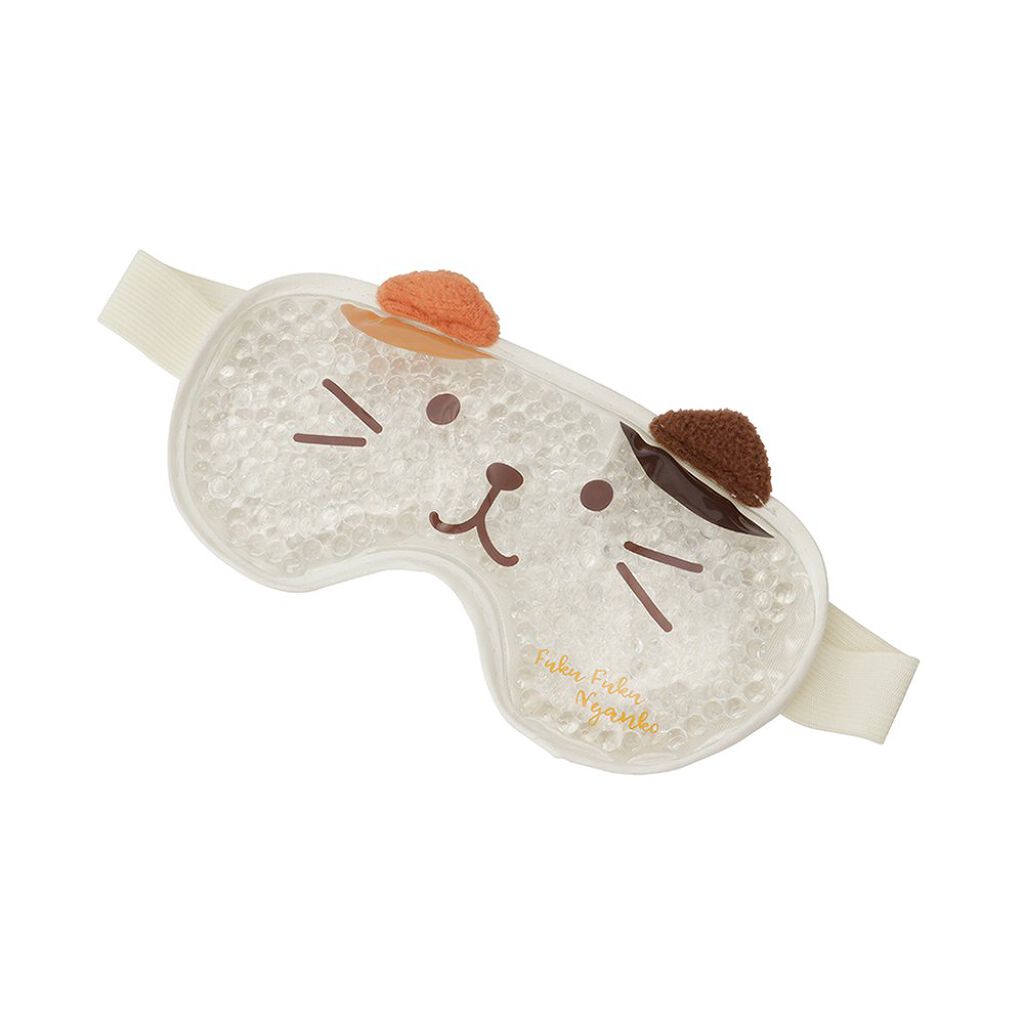 ゆかの・まる on LIPS 「私が寝る時につけているアイマスク!!私はビーズジェルが入ってい..」(1枚目)