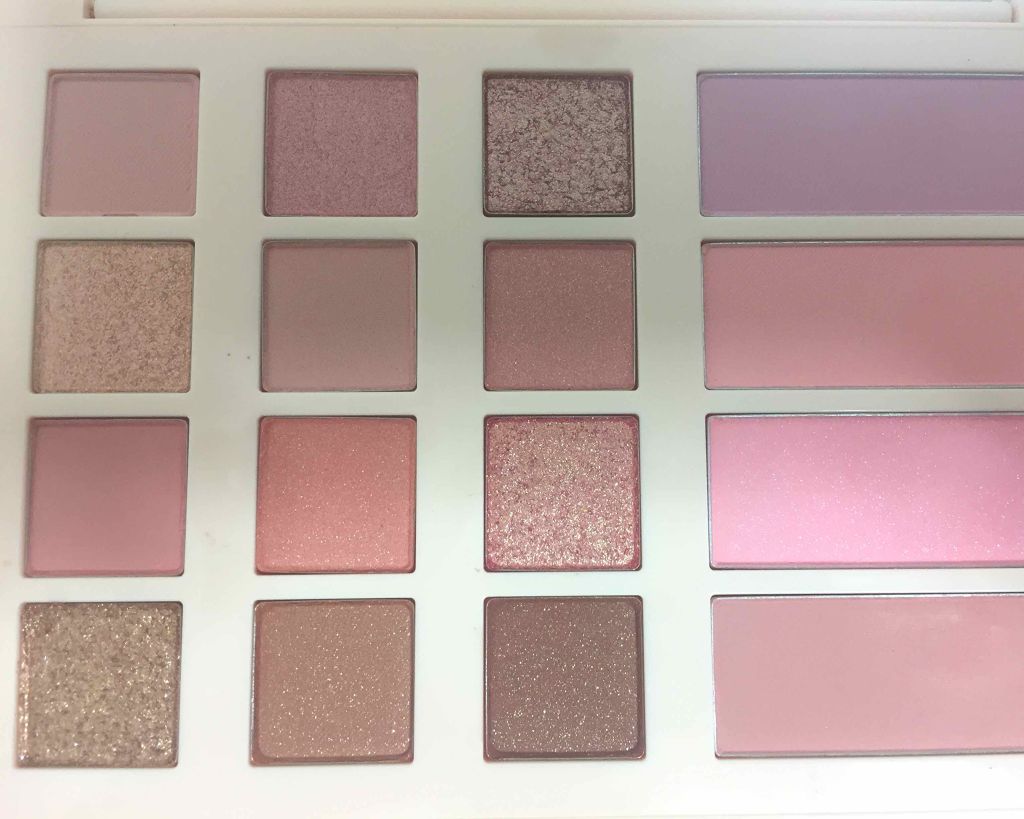 ROSY PIGGY PALATTE/innisfree/アイシャドウパレットを使ったクチコミ(1枚目)