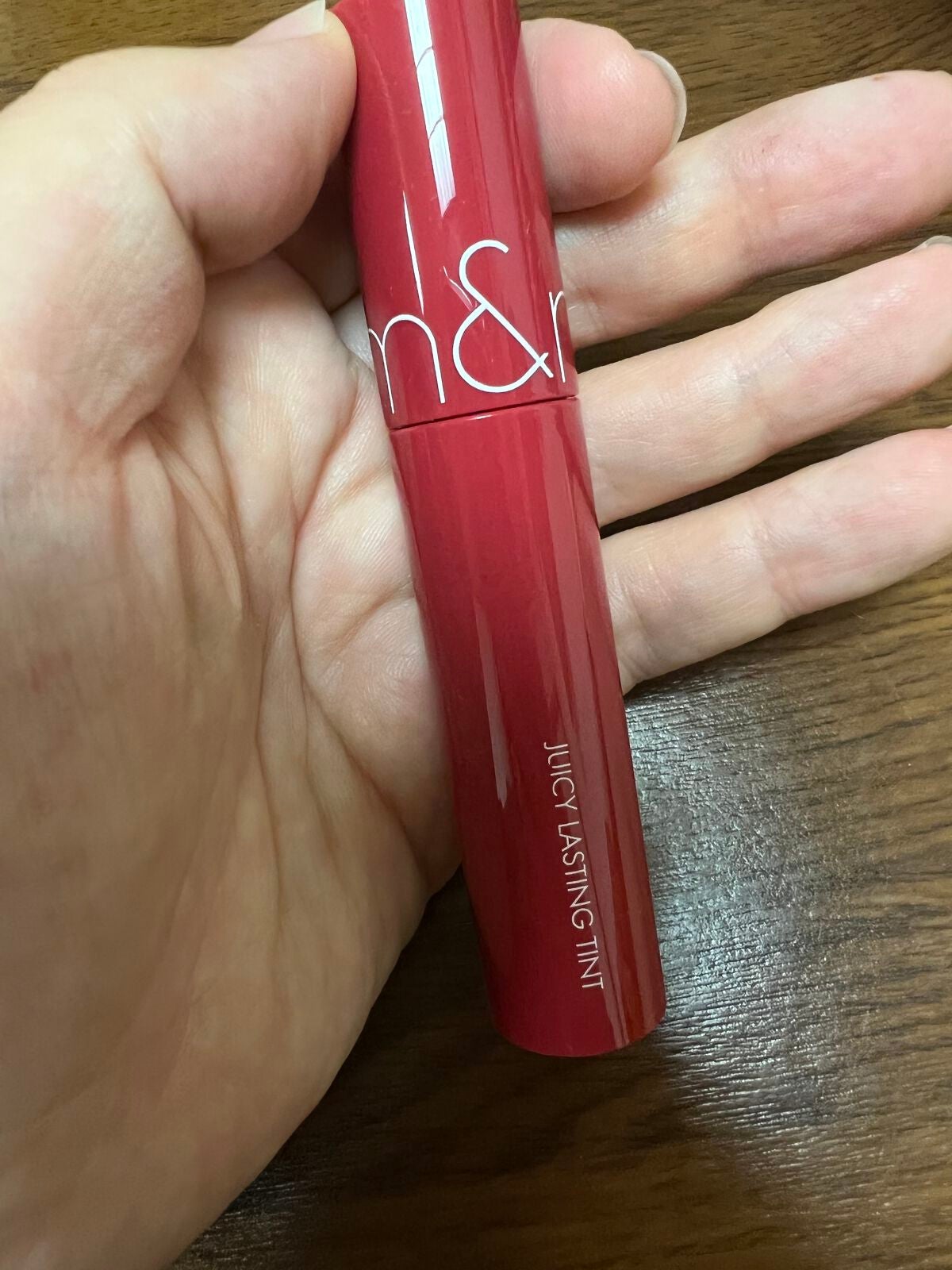 ジューシーラスティングティント/rom&nd/リップティントを使ったクチコミ(1枚目)