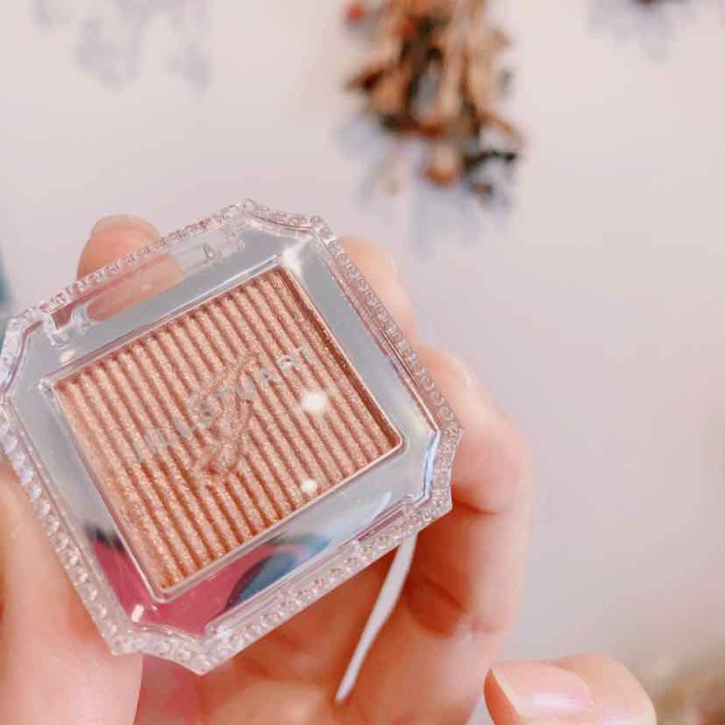 アイコニックルック アイシャドウ/JILL STUART/単色アイシャドウを使ったクチコミ(1枚目)