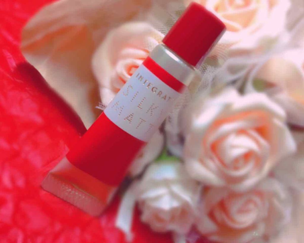 a k i r a on LIPS 「#はじめての投稿INTEGRATEのシルキーマットリップRD4..」(1枚目)