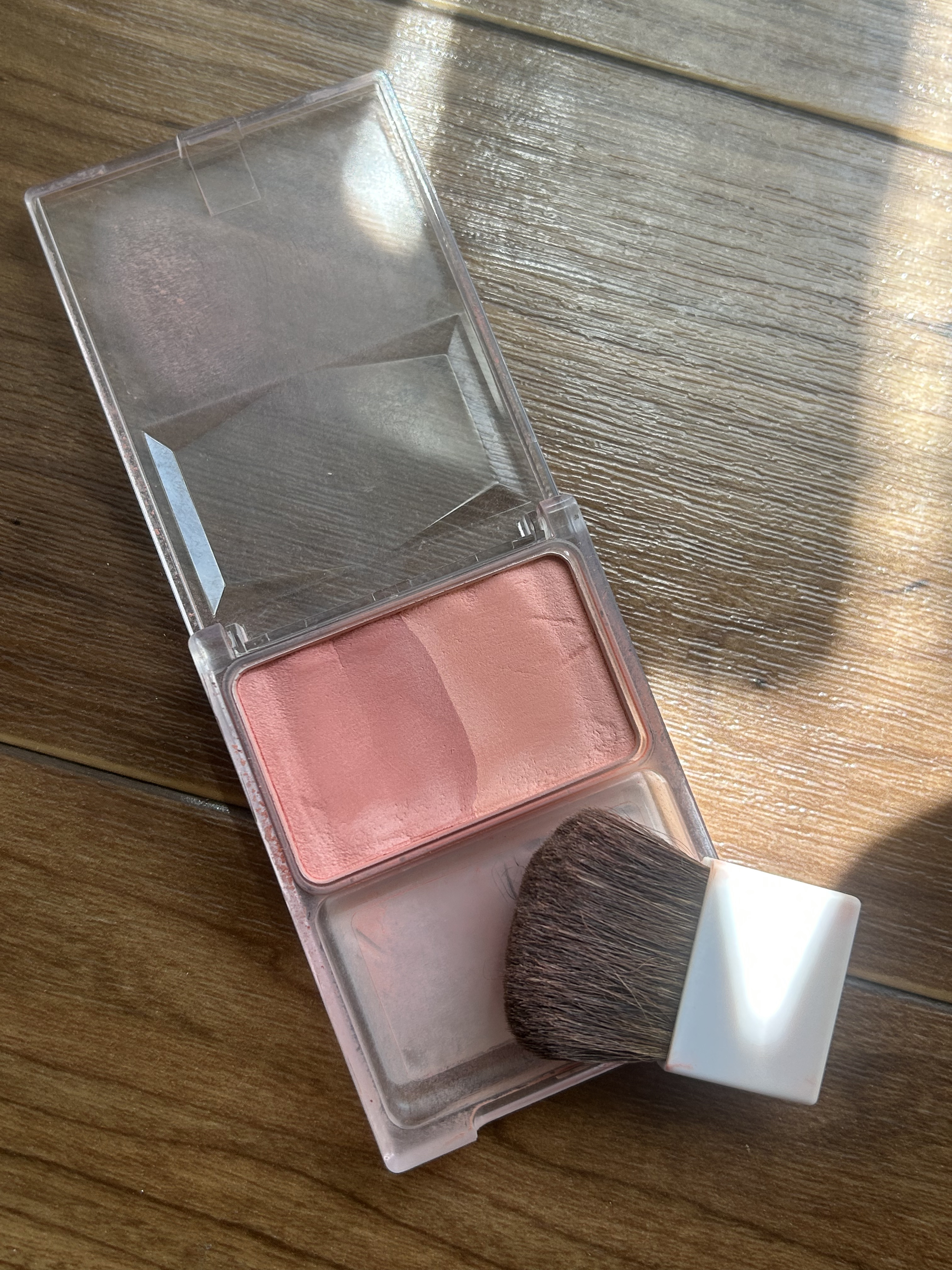 シルクタッチチーク 01 ピンク系/CEZANNE/パウダーチークを使ったクチコミ（1枚目）