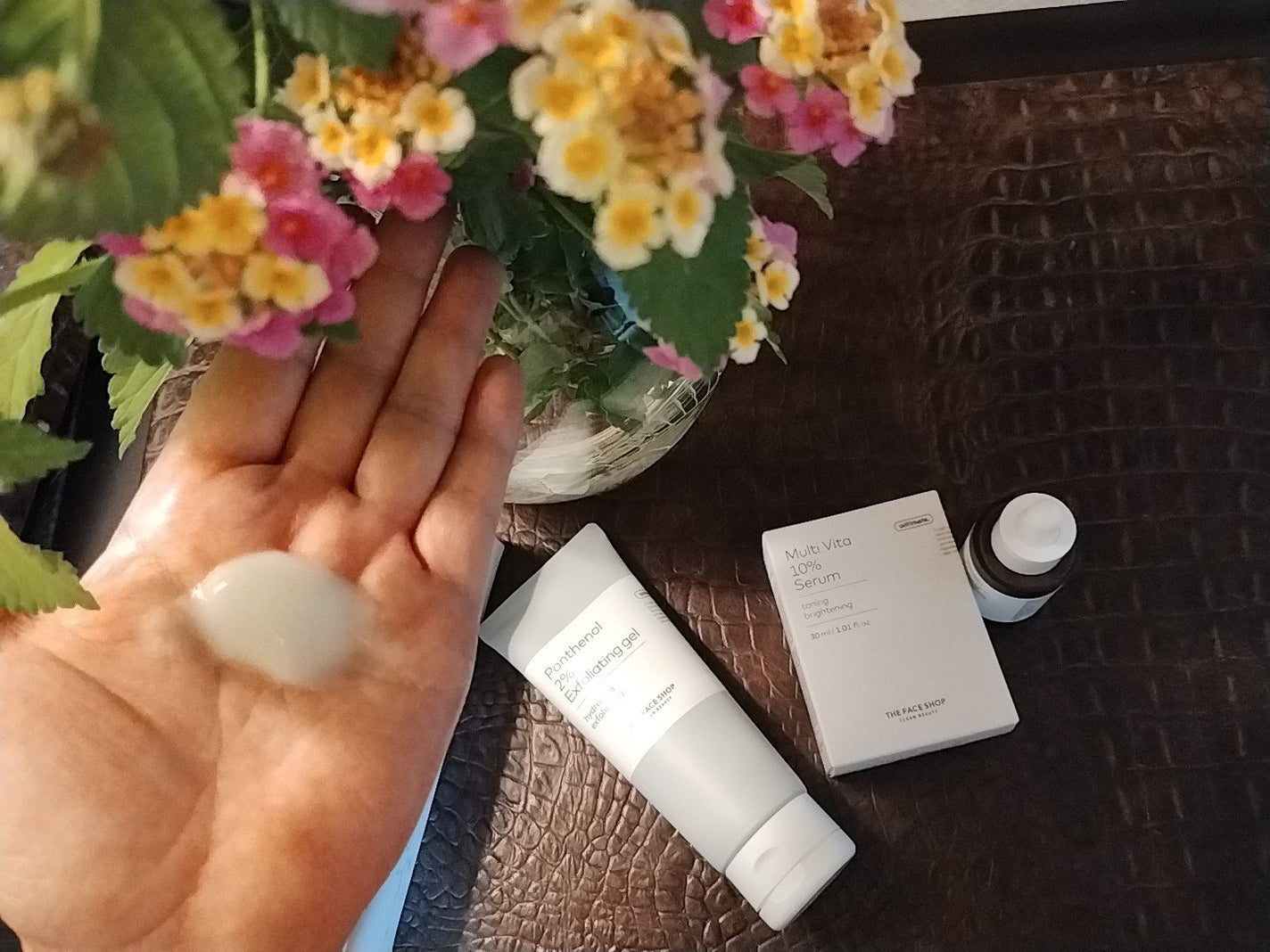 mcgroupakiko on LIPS 「自宅の庭でナスやトマトを育てていますが、よい肥料をあたえても硬..」(2枚目)