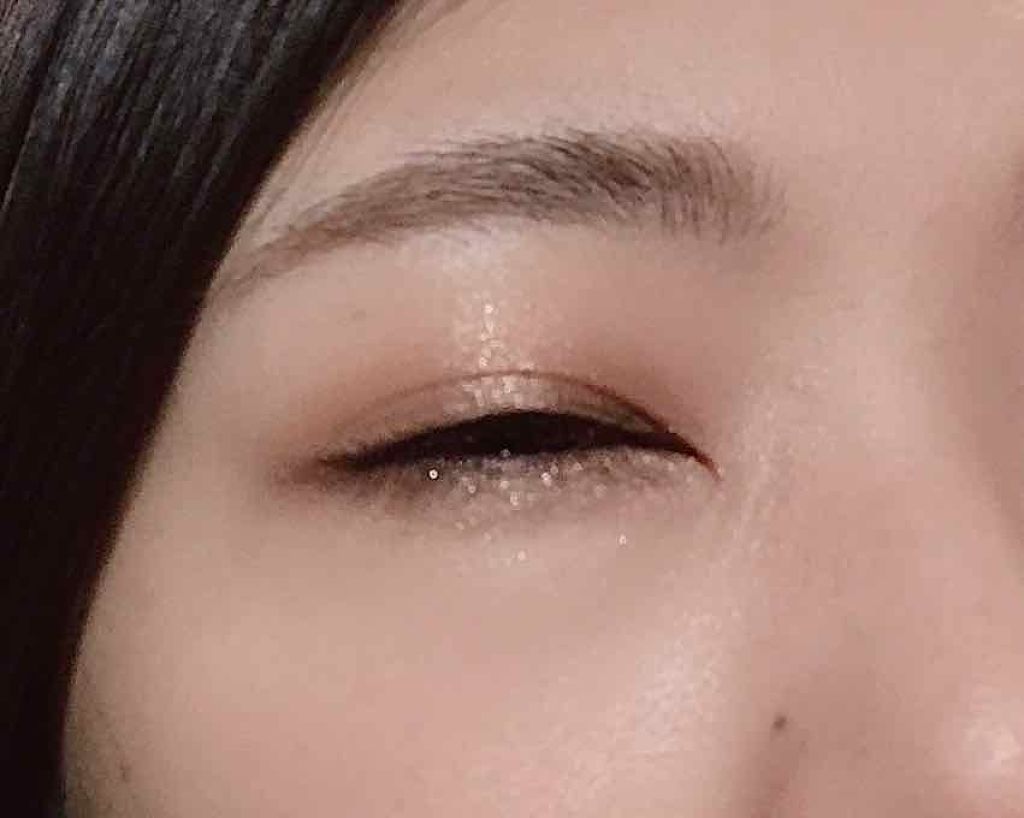 インジーニアス パウダーアイズ N/RMK/単色アイシャドウを使ったクチコミ（3枚目）