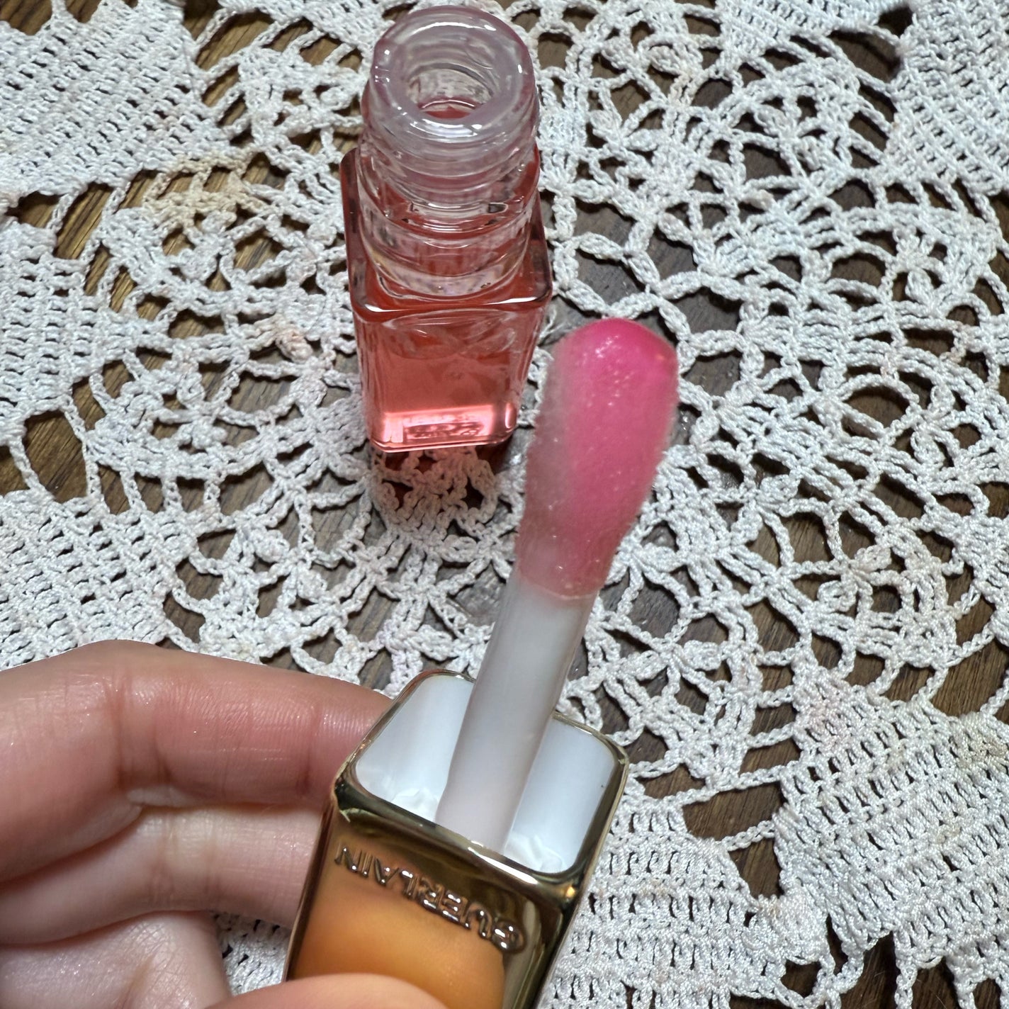 キスキス ビー グロウ オイル/GUERLAIN/リップグロスを使ったクチコミ(2枚目)