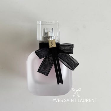 YVES SAINT LAURENT BEAUTE モン パリ オーデパルファムのクチコミ「 燃え上がる恋の絶頂をあらわす香り𓆸⋆*
イヴサンローランのモン パリ オーデパルファム

┈.....」（1枚目）