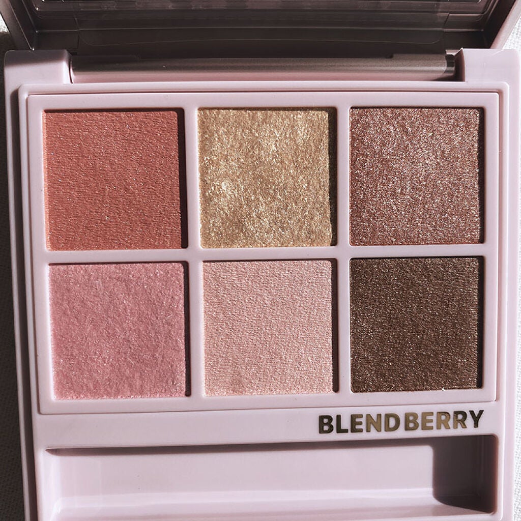 オーラクリエイション/BLEND BERRY/アイシャドウパレットを使ったクチコミ(2枚目)