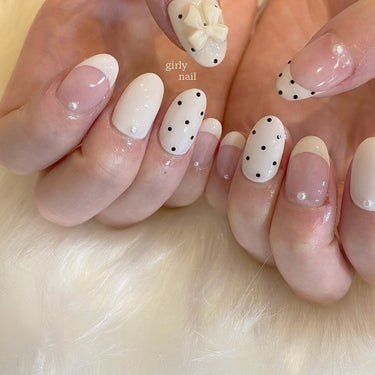 mina on LIPS 「simplegirly🫖🎀♡大濠ネイルサロンNail&Beau..」（1枚目）