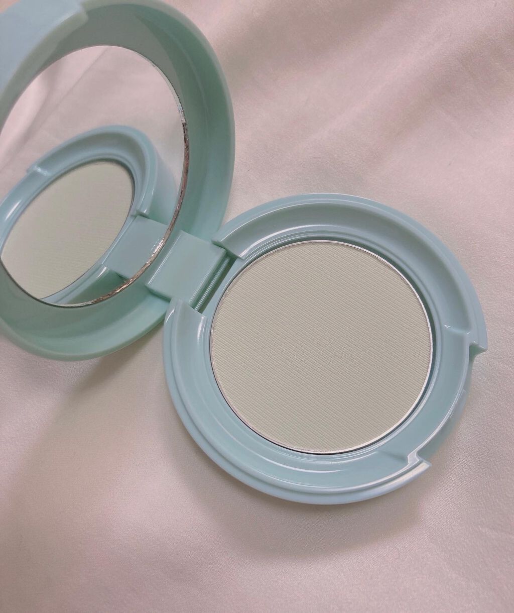 オイルコントロールパウダー<医薬部外品>/ファンケル/プレストパウダーを使ったクチコミ(2枚目)