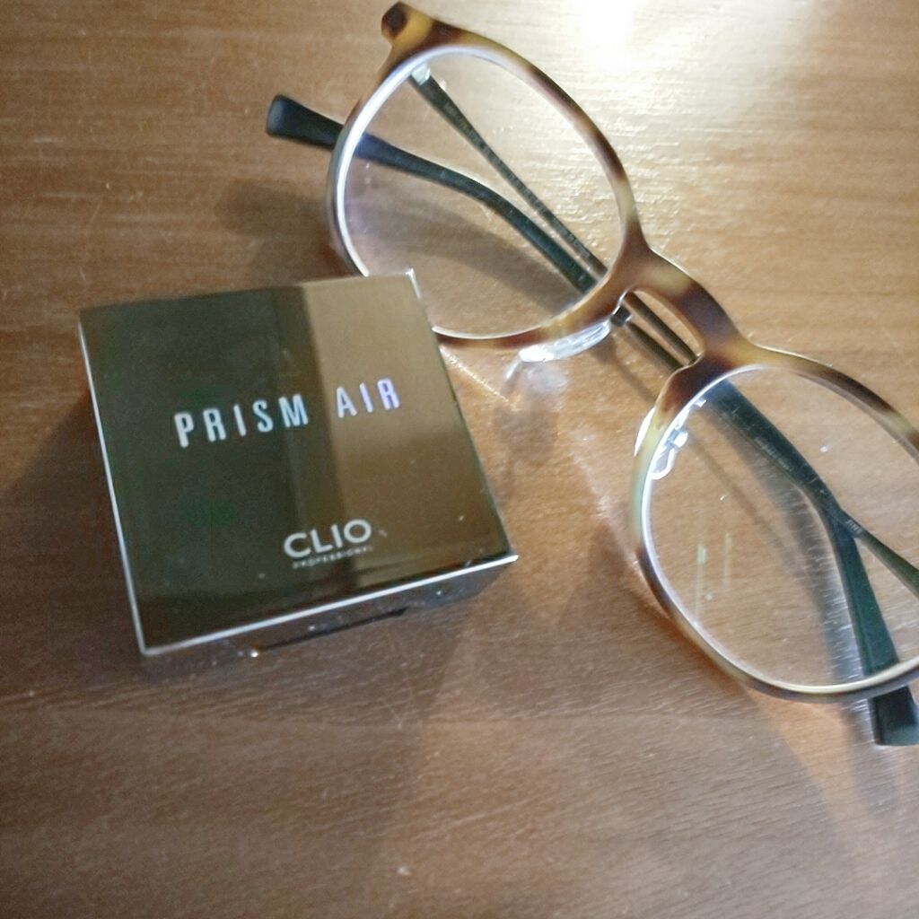 プリズム エアー シャドウ/CLIO/単色アイシャドウを使ったクチコミ（1枚目）