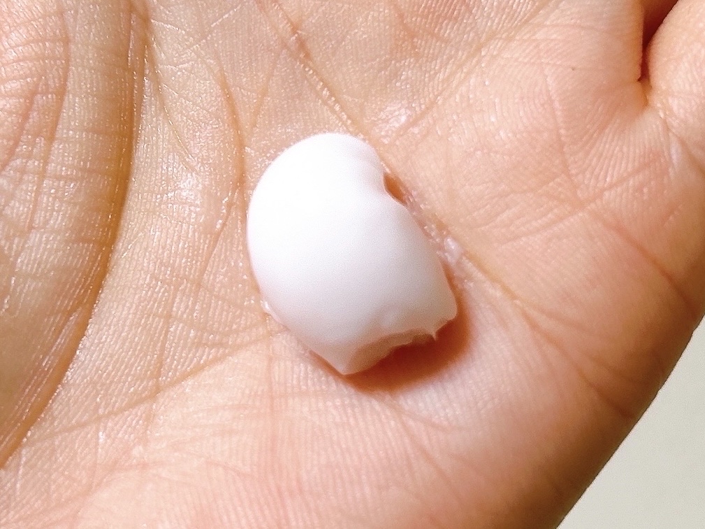 PEACH JOHN ボムバストクリーム　リッチのクチコミ「久しぶりに限定ではなく定番買ったら、定番が結局のところ良かった😳❤️

〈PEACH JOHN.....」（3枚目）