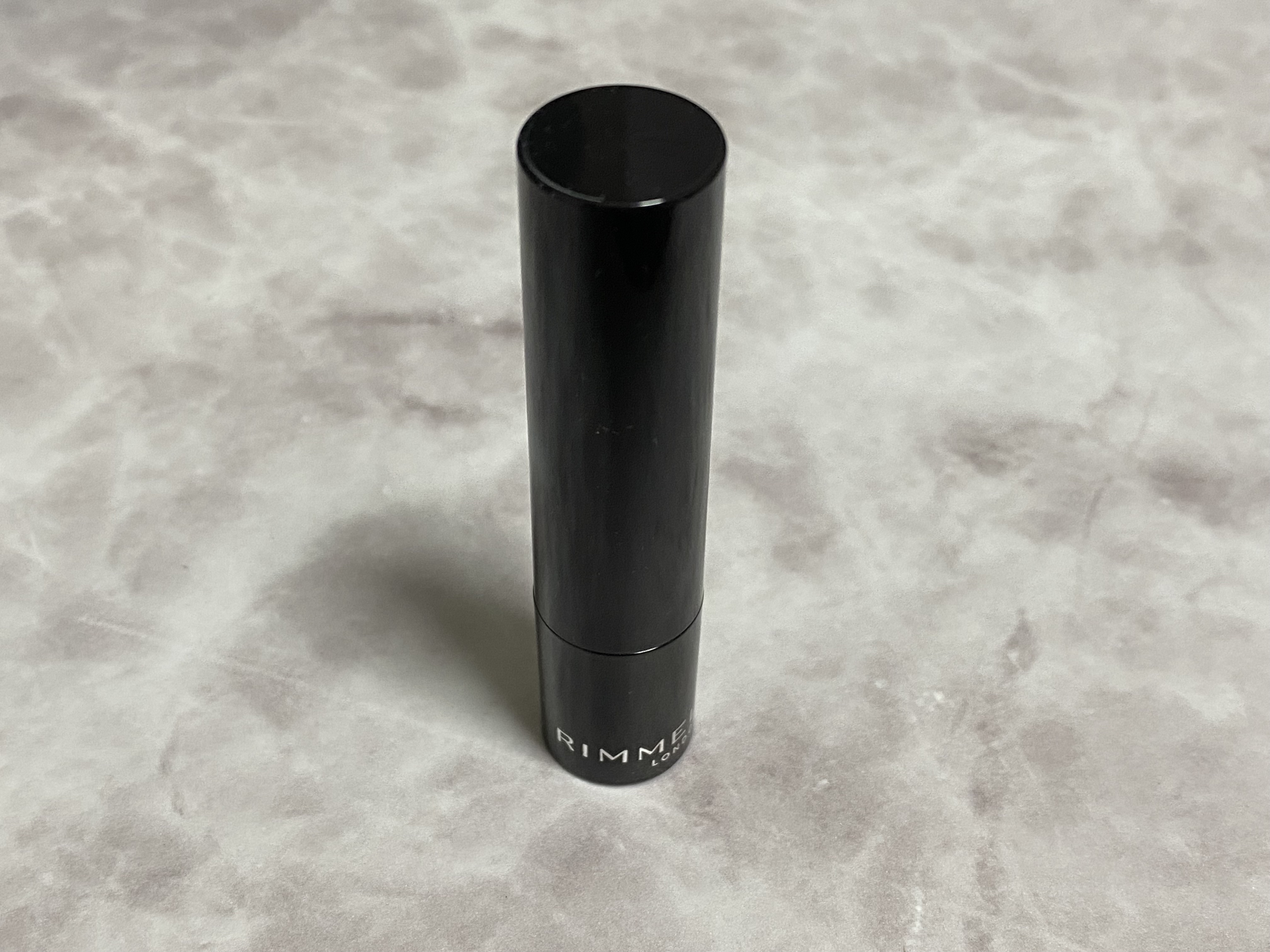 ラスティング フィニッシュ クリーミィモイスト リップスティック 006 やさしく包むミルクブラウン/リンメル ロンドン/口紅を使ったクチコミ（2枚目）