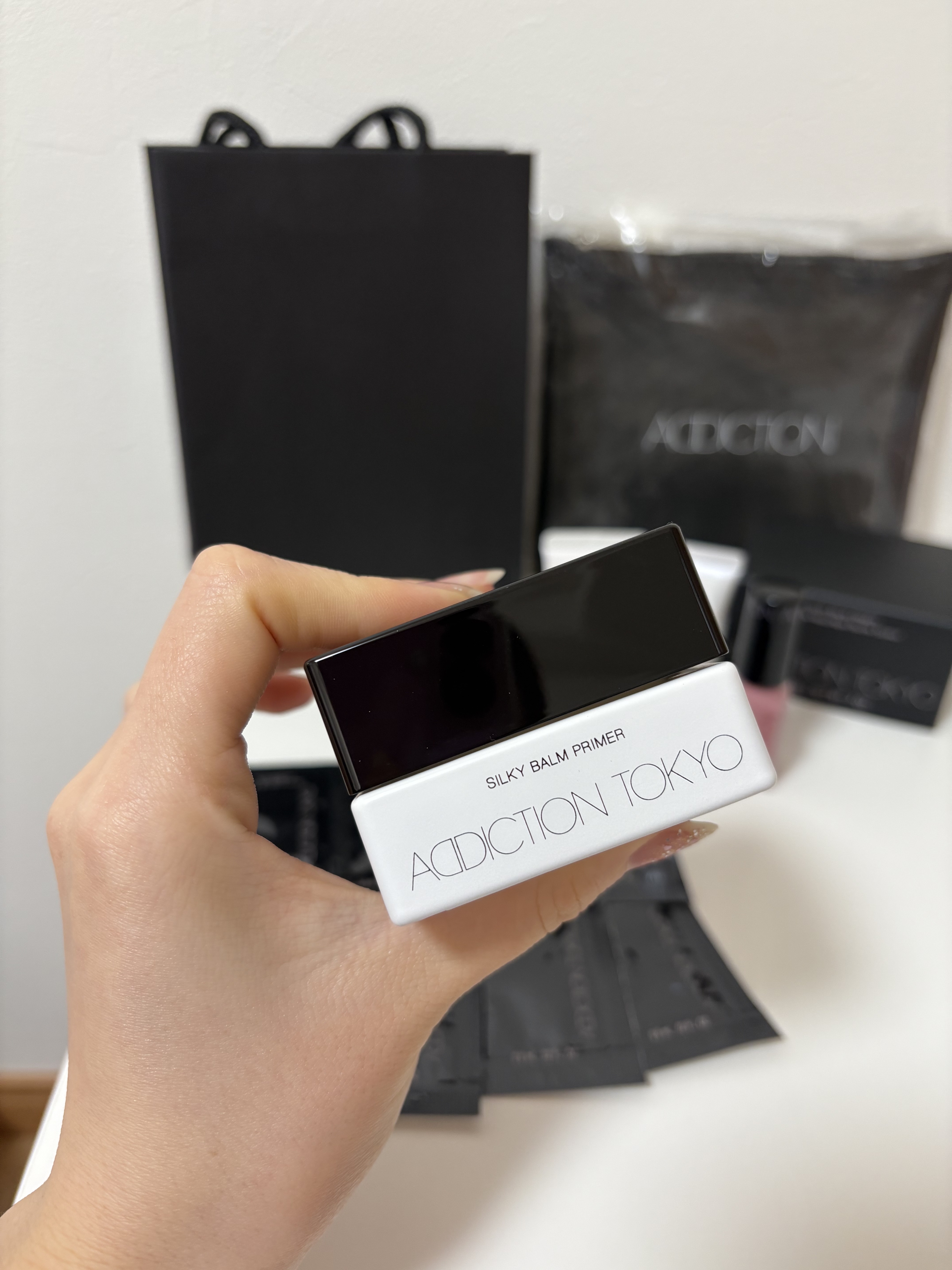 アディクション シルキーバームプライマー/ADDICTION/化粧下地を使ったクチコミ（2枚目）