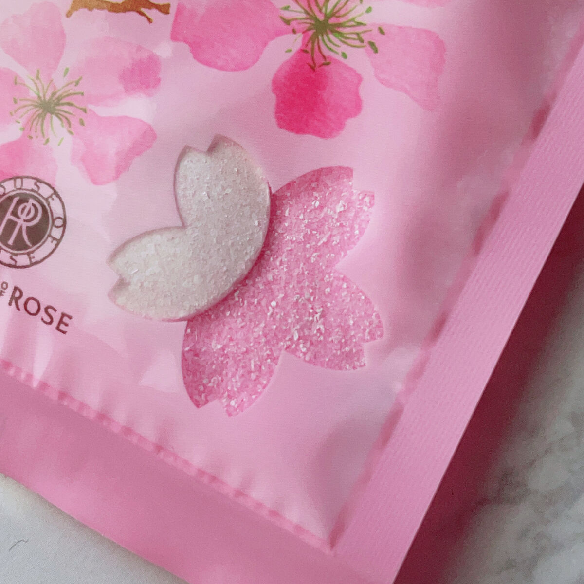 さくらふふふ バスパウダー＆タブレット/ハウス オブ ローゼ/炭酸系入浴剤を使ったクチコミ（2枚目）