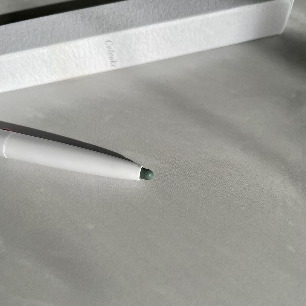 セルヴォーク シュアネス アイライナーペンシル EX05 アイシーブルー/Celvoke/ペンシルアイライナーを使ったクチコミ（2枚目）