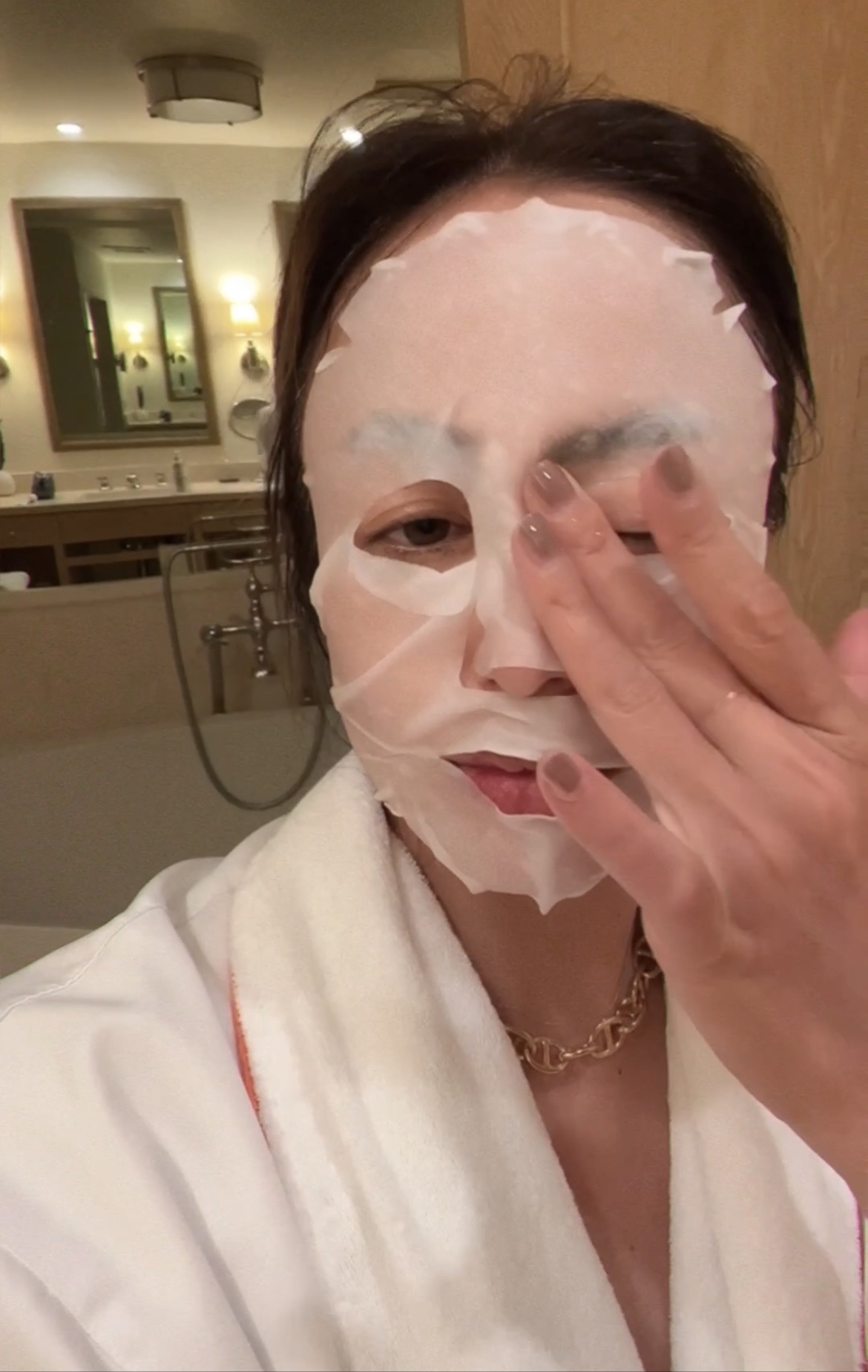 ナノダイヤモンド フェイスマスク ３シートボックス/UN CALLINER ZEEP/シートマスク・パックを使ったクチコミ（2枚目）