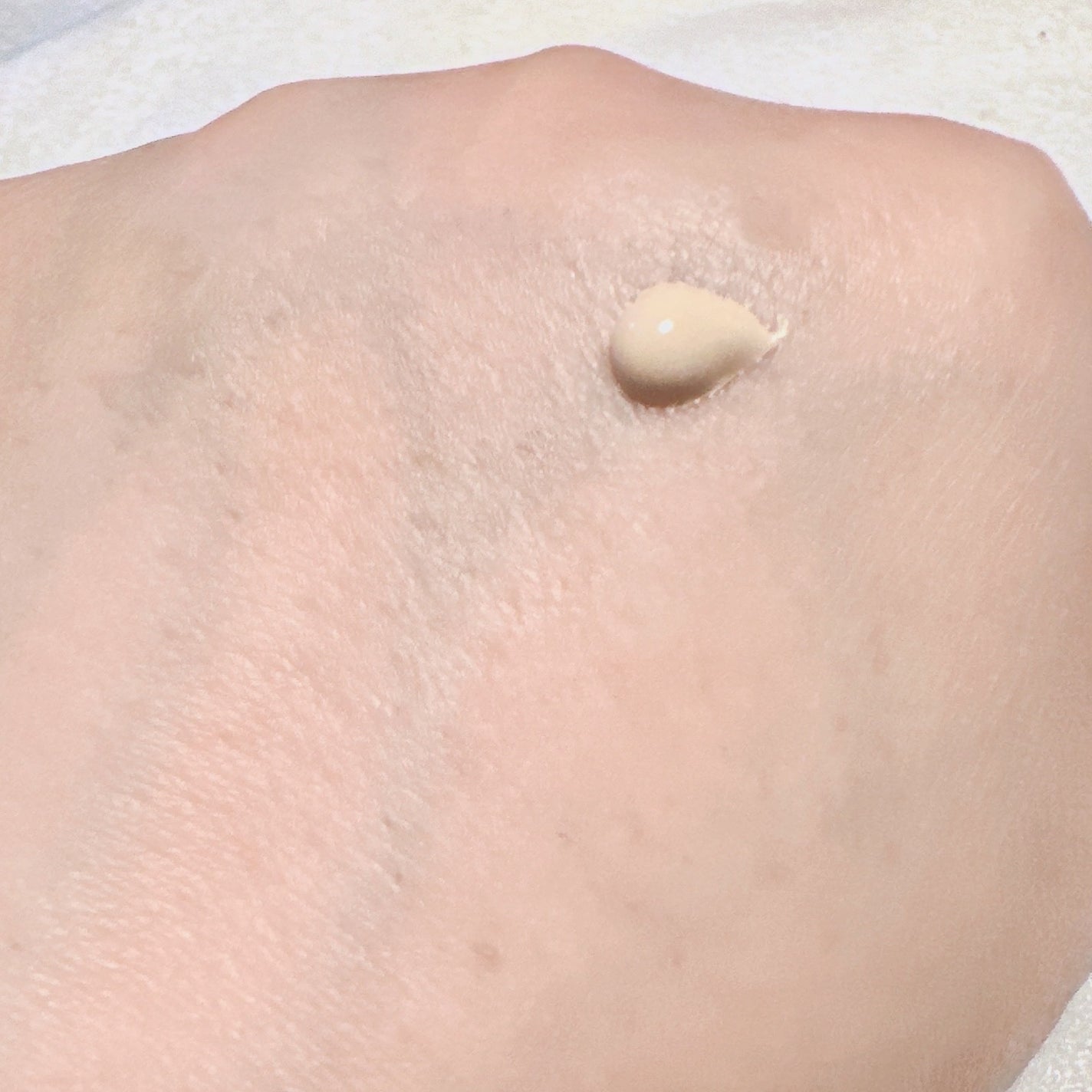 ナチュラルラディアント ロングウェアファンデーション/NARS/リキッドファンデーションを使ったクチコミ(2枚目)