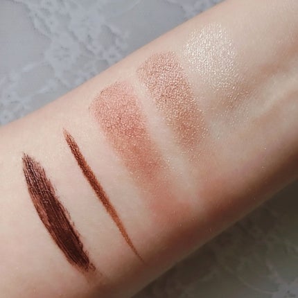 トーンアップアイシャドウ/CEZANNE/アイシャドウパレットを使ったクチコミ(2枚目)