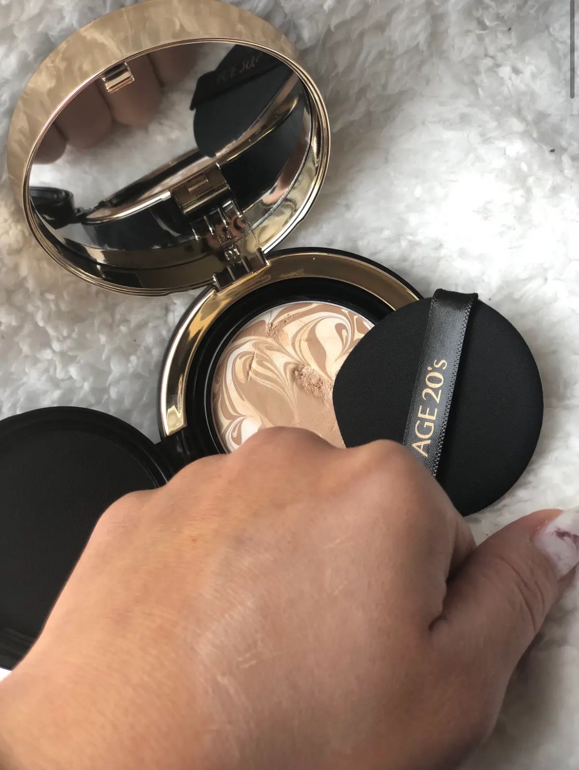 SIGNATURE ESSENCE COVER PACT /AGE20’s/クリーム・エマルジョンファンデーションを使ったクチコミ(3枚目)