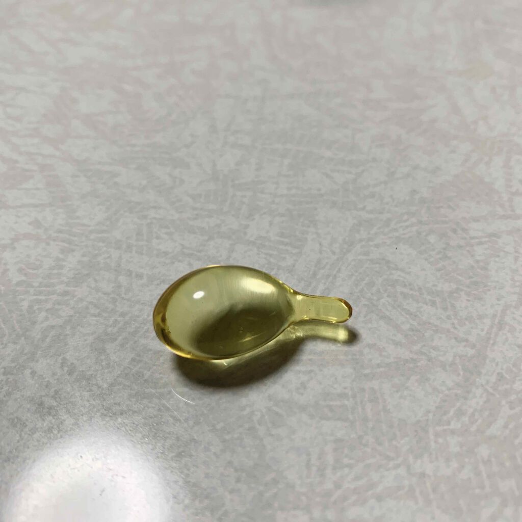 ヘアビタミン イエロー(シルキーシャイン)/Sasha/ヘアオイルを使ったクチコミ(3枚目)