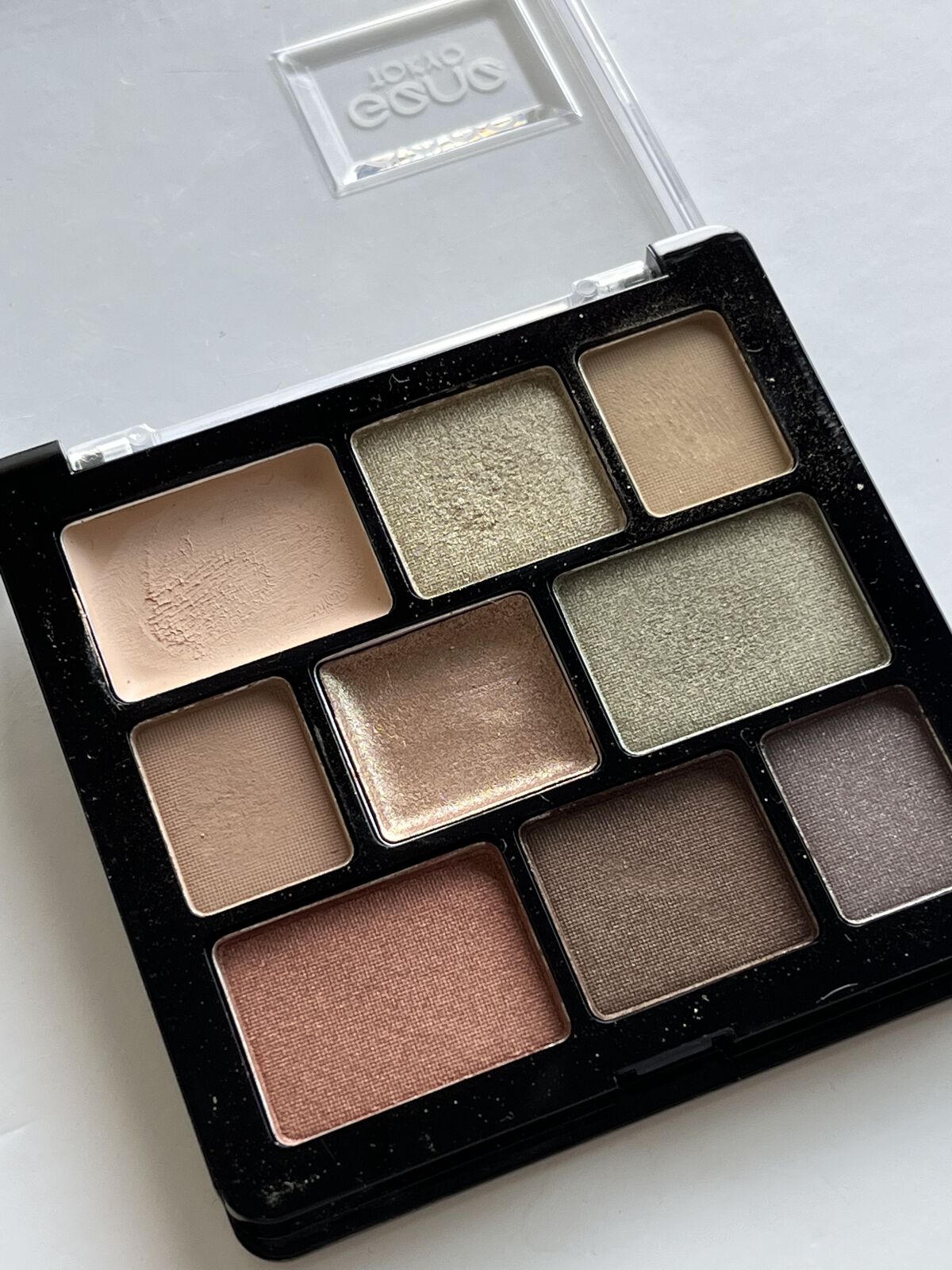 GENE TOKYO ムードアイシャドウパレット 02/DAISO/アイシャドウパレットを使ったクチコミ（2枚目）