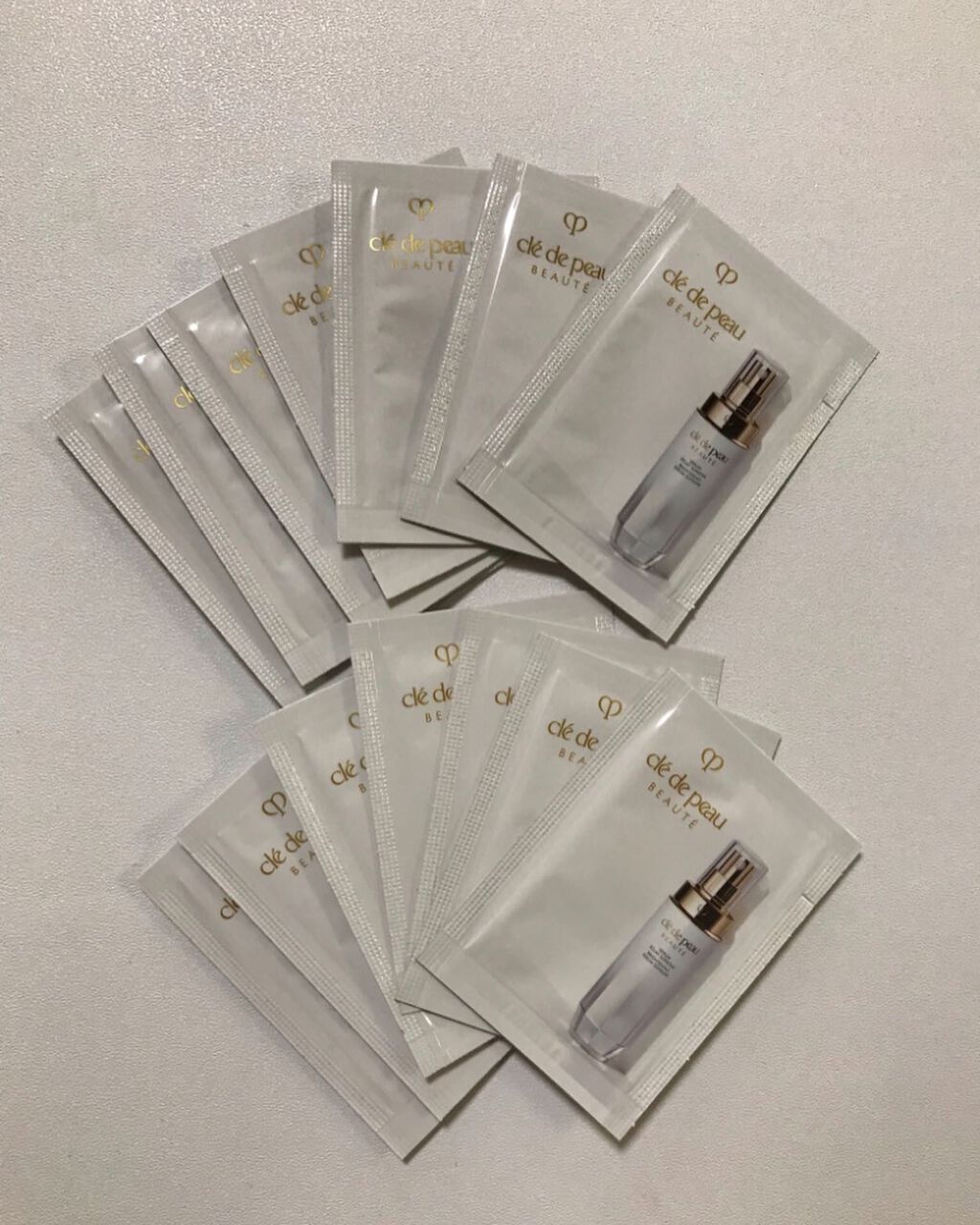 セラムエクラS/クレ・ド・ポー ボーテ/美容液を使ったクチコミ(2枚目)