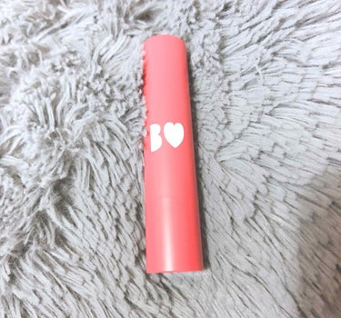 アカリップ💄💋️♡


やきもちピンク💗

あざとオレンジをずっと使ってて
お気に入りだったので
他の色もほしくなって購入しました☺️


外国人の女の子みたいな綺麗なピンクの唇に
なれますっ💋♡
すご