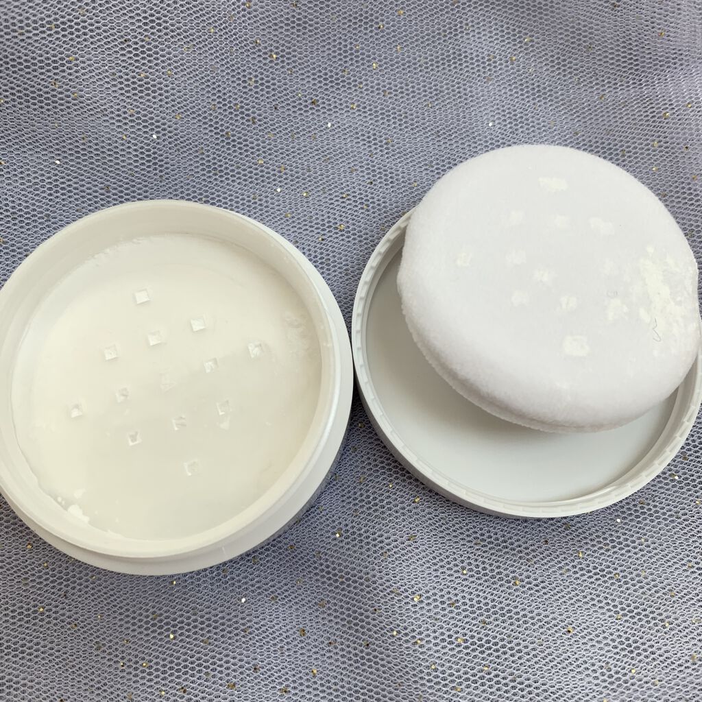 アニューム セバム コントロール パウダー/saat insight/ルースパウダーを使ったクチコミ（3枚目）