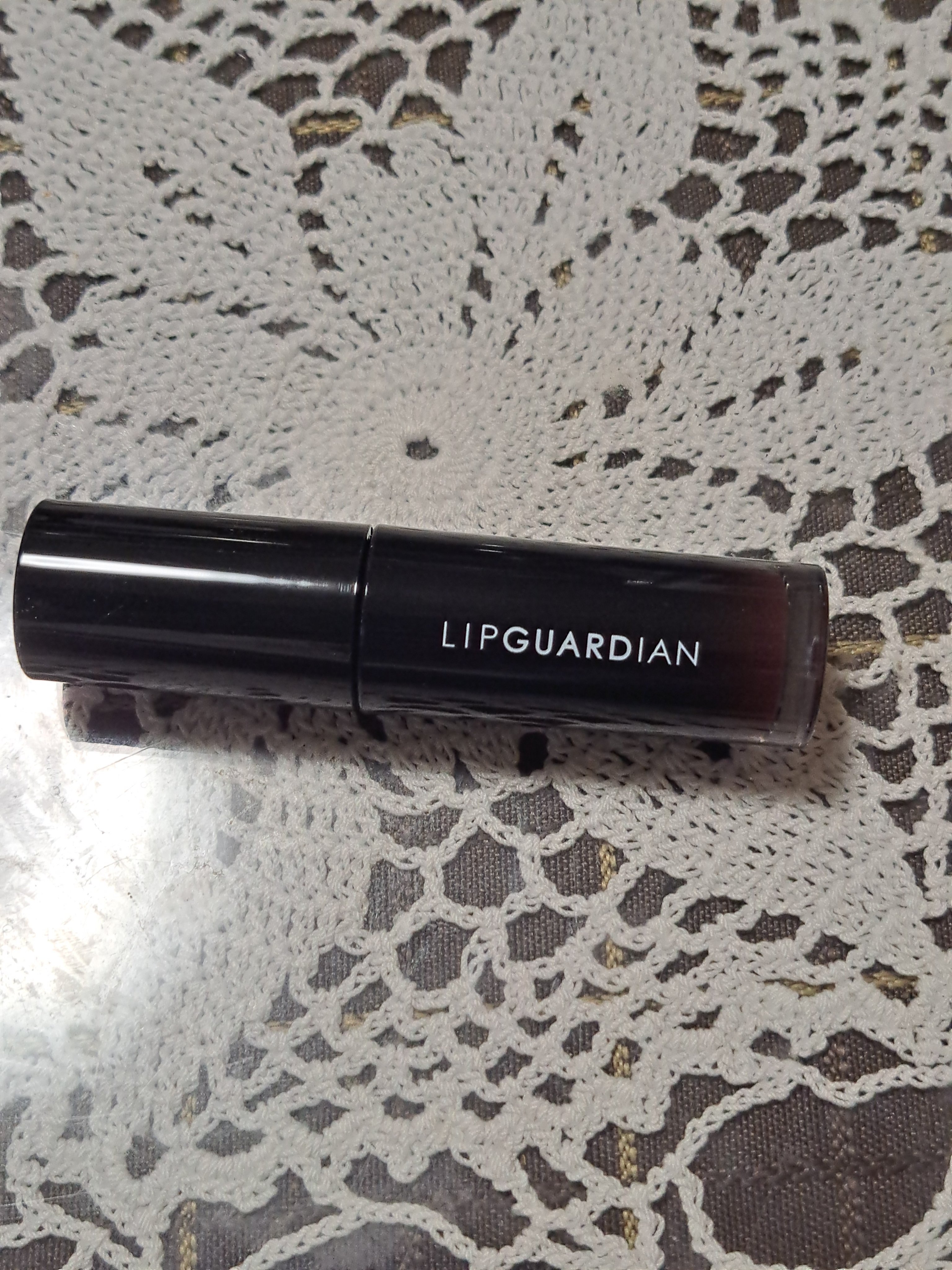 グロウラッピングティント 04 マーズバーガンディ/LIPGUARDIAN/リップティントを使ったクチコミ（1枚目）