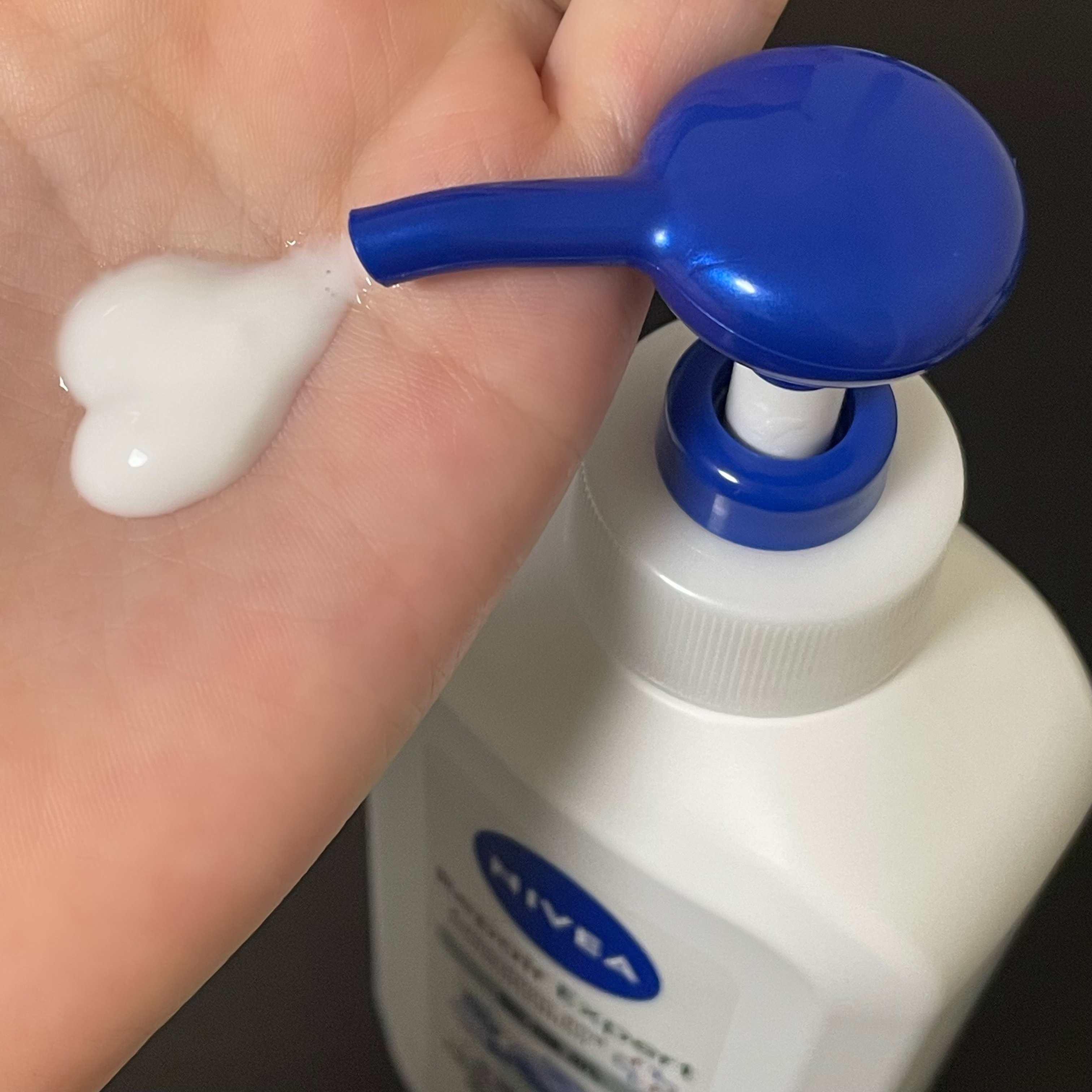 ニベア リペアエキスパート 薬用ボディミルク 乾燥肌用/ニベア/ボディミルクを使ったクチコミ（2枚目）