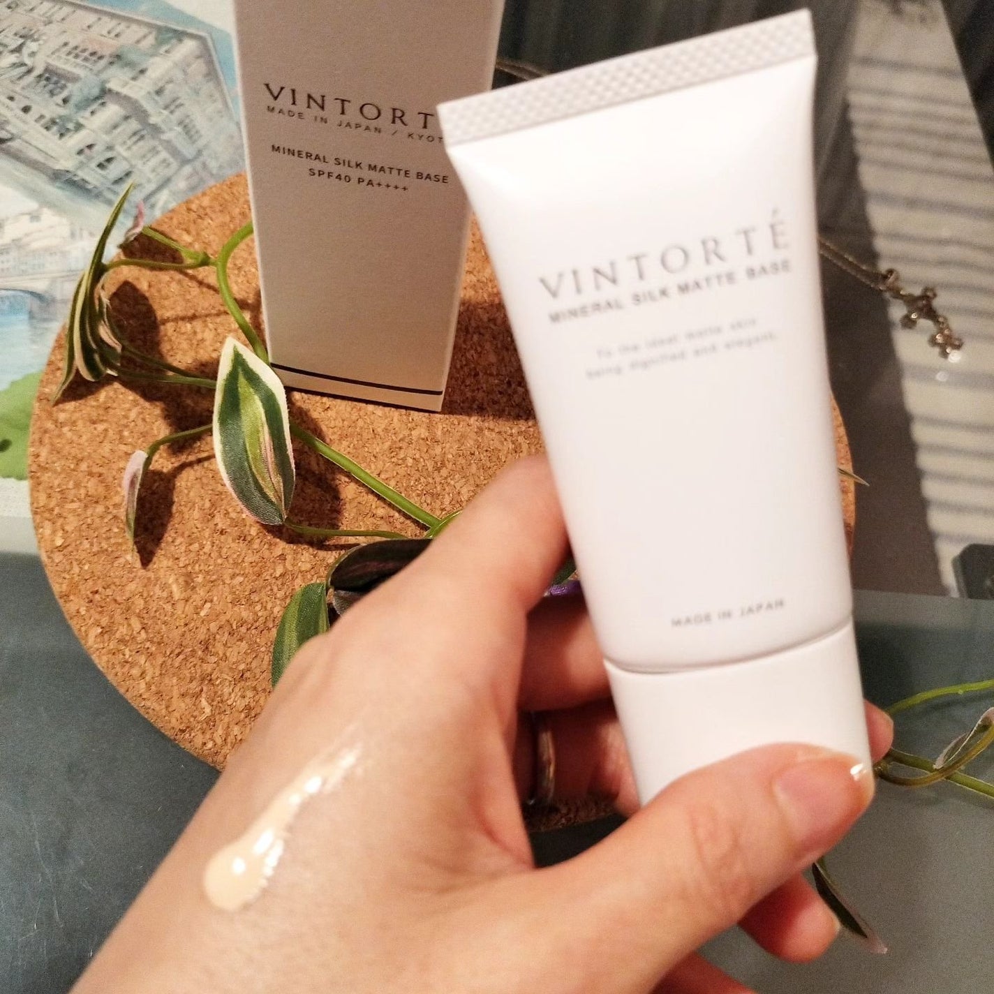 ミネラルシルクマットベース/ヴァントルテ/化粧下地を使ったクチコミ(4枚目)