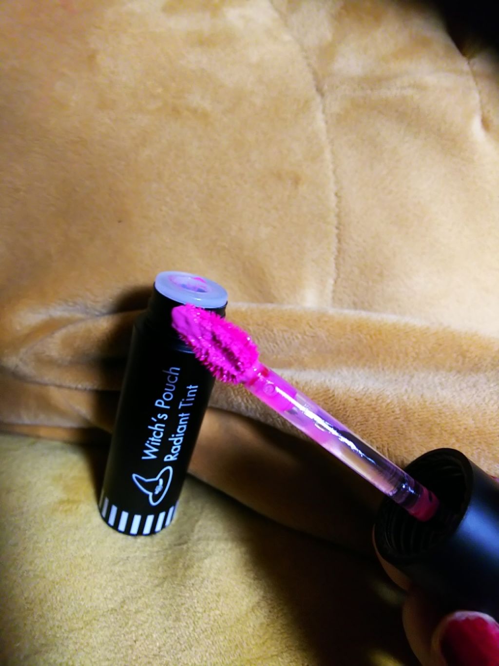 ラディアントロリーティント/Witch's Pouch/リップティントを使ったクチコミ（3枚目）