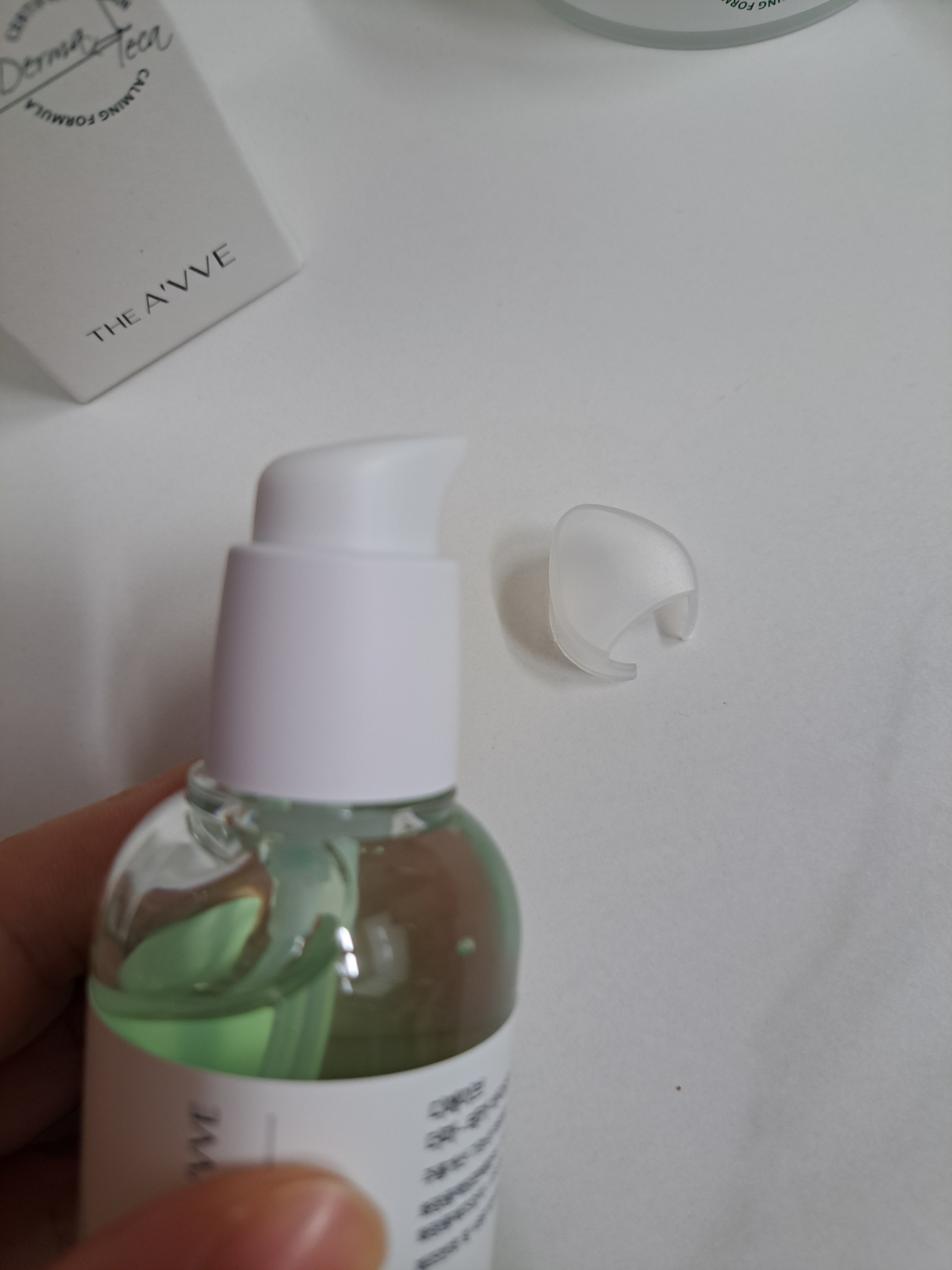 ダーマテカバイオームセラム/THE A'VVE/美容液を使ったクチコミ（2枚目）