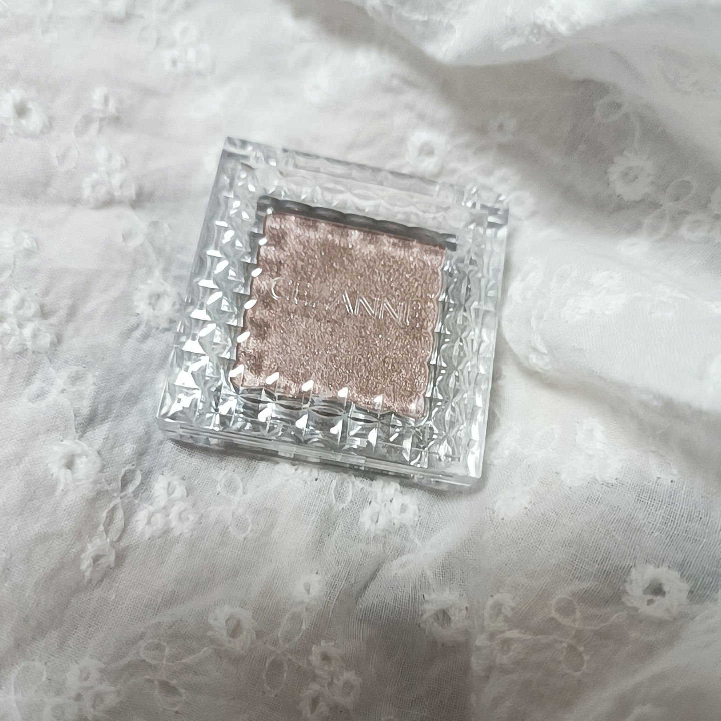 シングルカラーアイシャドウ/CEZANNE/単色アイシャドウを使ったクチコミ（1枚目）