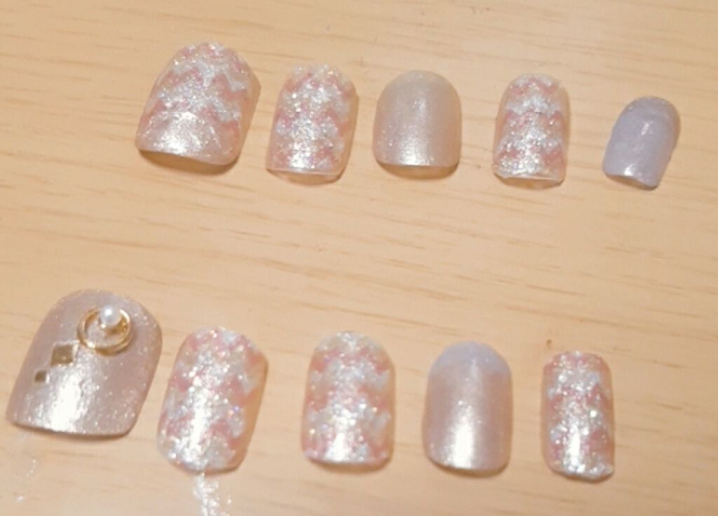 ネイル接着両面テープ/DAISO/ネイル用品を使ったクチコミ（3枚目）