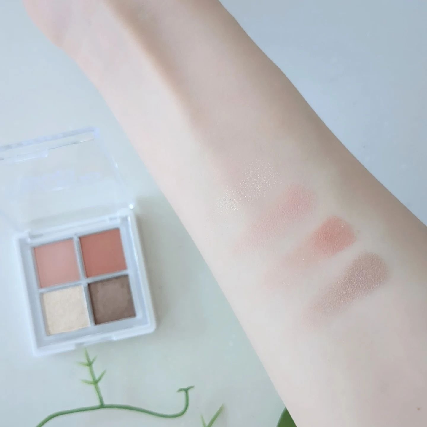 グリッターレイヤリングアイシャドウパレット/TWINKLE POP/アイシャドウパレットを使ったクチコミ（3枚目）