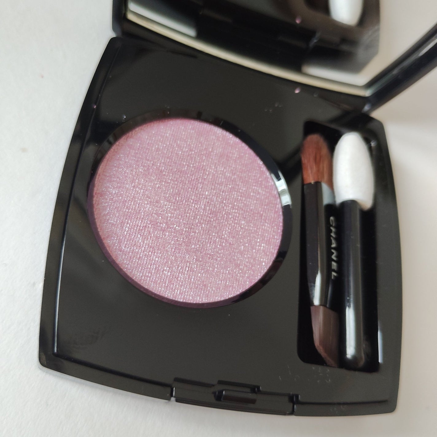 RIN CHANEL オンブルエサンシエル 250、252 アイシャドウ オンブル エサンシエル|CHANELの口コミ - CHANEL購入品②