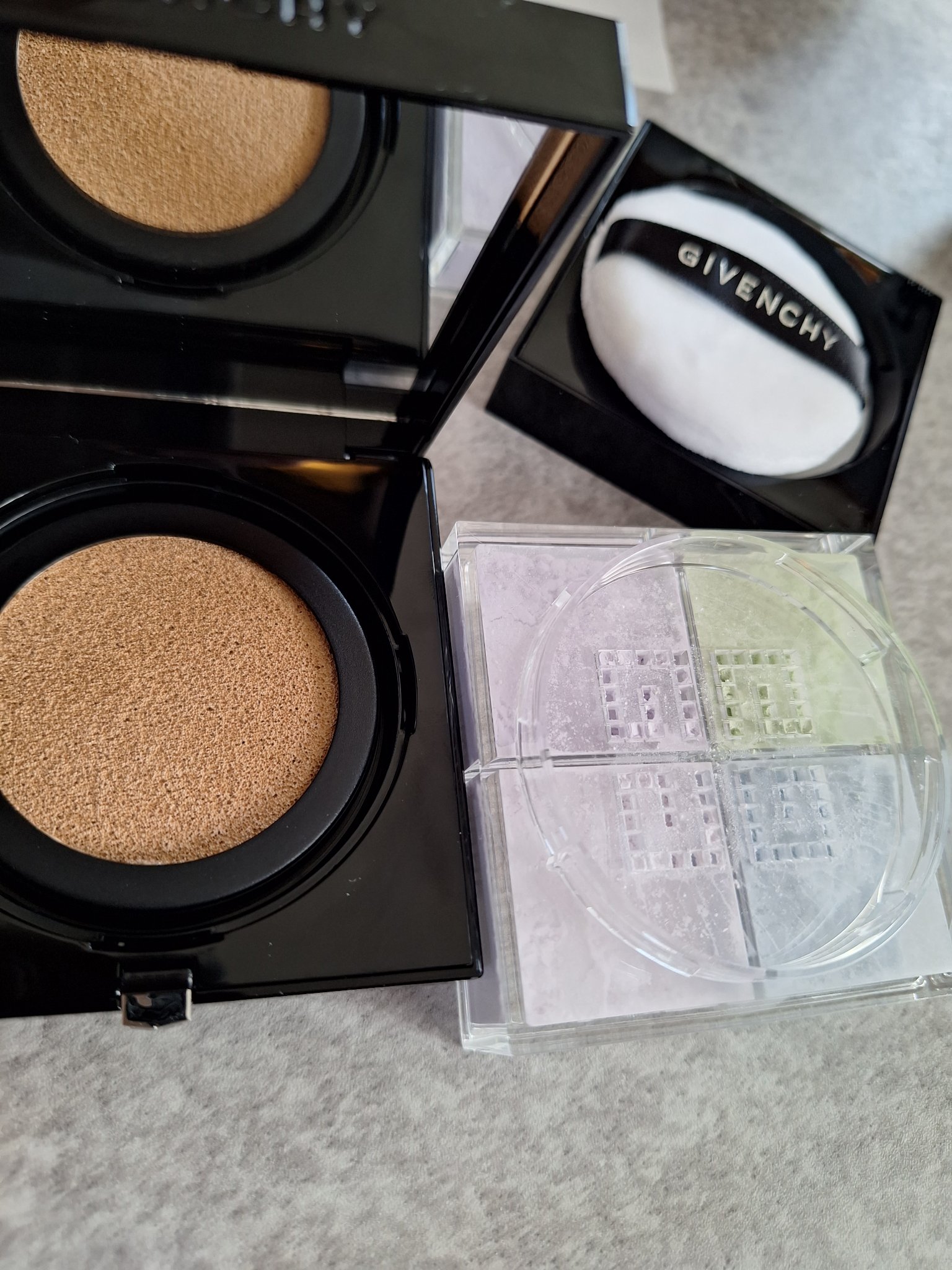 プリズム・リーブル/GIVENCHY/ルースパウダーを使ったクチコミ（3枚目）