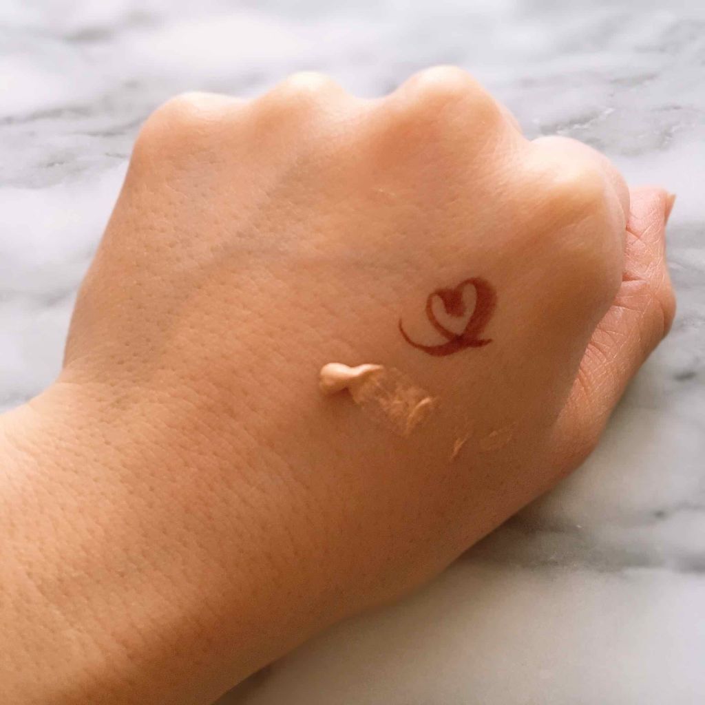 KATE カバーアンダーコートのクチコミ「ケイト　カバーアンダーコート
SPF15/PA++

肌表面をならしていくように　毛穴・凹凸を.....」（3枚目）