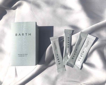 #BARTH
#重炭酸
#洗顔

入浴剤で有名なBARTHから
洗顔パウダーが発売していて
私はAmazonで購入しました！

重炭酸
☺︎血行促進
☺︎ターンオーバー
☺︎古い角質を落ちやすくサポート