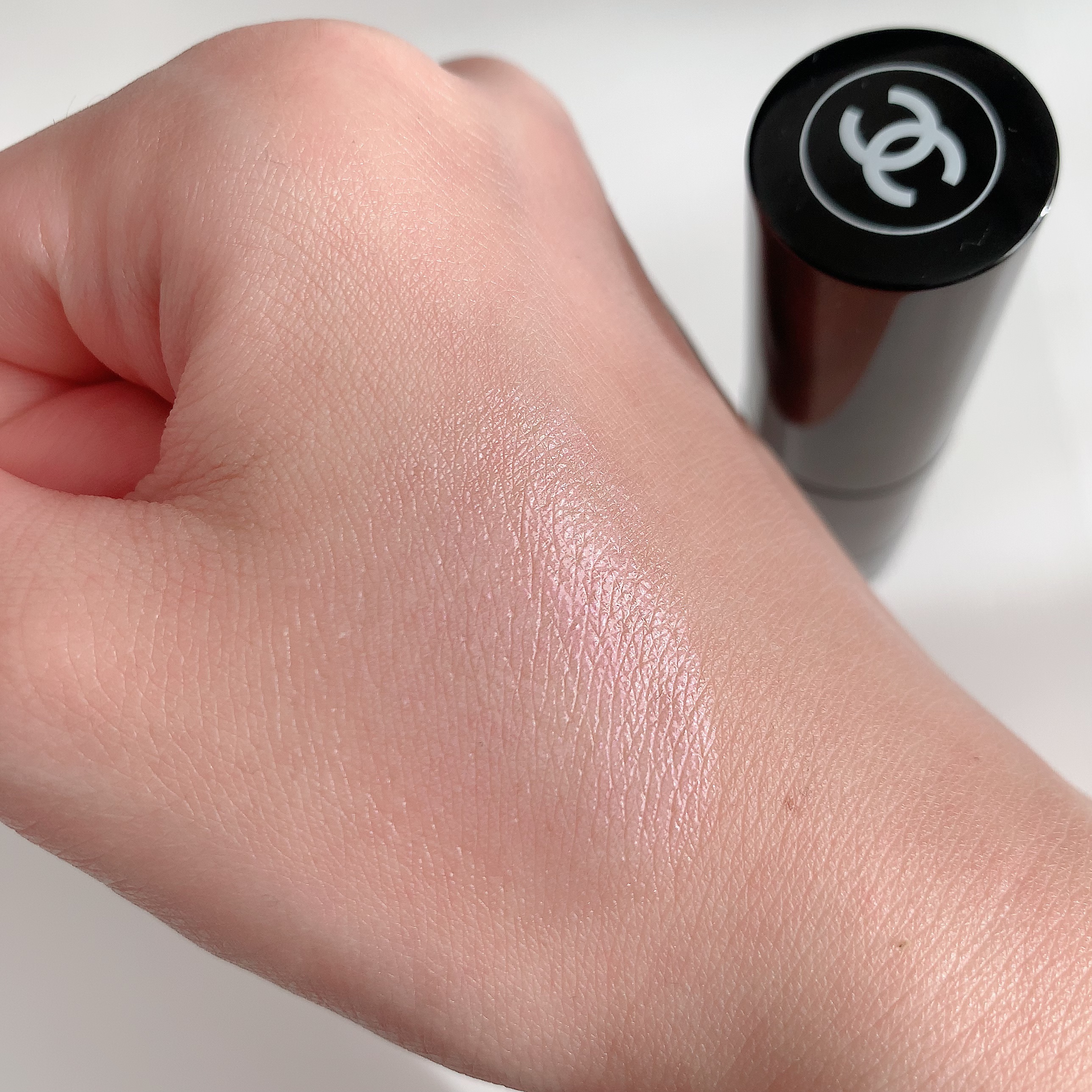 ボーム エサンシエル リラ/CHANEL/スティックハイライトを使ったクチコミ（2枚目）