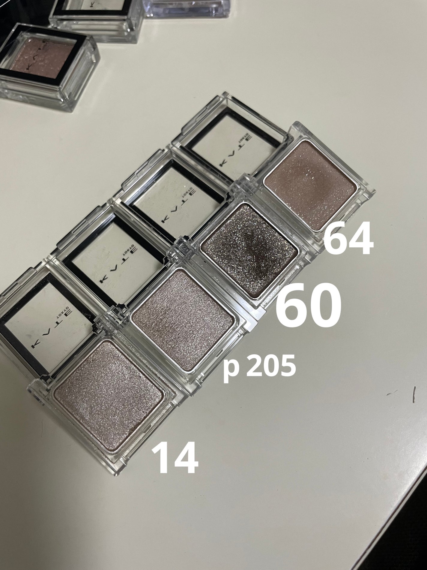 ケイト ザ アイカラー/KATE/単色アイシャドウを使ったクチコミ(2枚目)