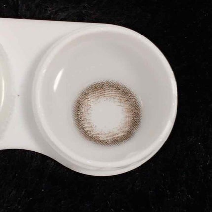 クレアバイマックスカラー/Claire/カラーコンタクトレンズを使ったクチコミ(2枚目)