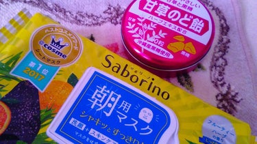 サボリーノという名前が面白く洗顔大嫌いなんで購入したら、少しスースーしました。保湿は別にやったほうがいいです。朝の洗顔だけに思い使う分にはいいと思う❗のど飴うつっていますがふたつともピリッとくるよ。(笑